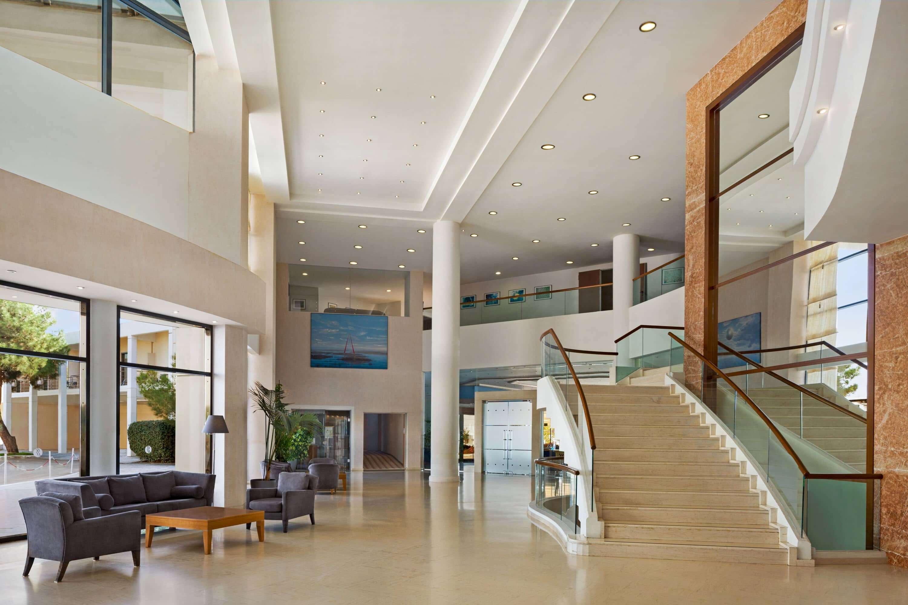 فندق رامادا بلازا باي ويندهام ثراكي أليكسانثيربوليس المظهر الخارجي الصورة Interior of the hotel