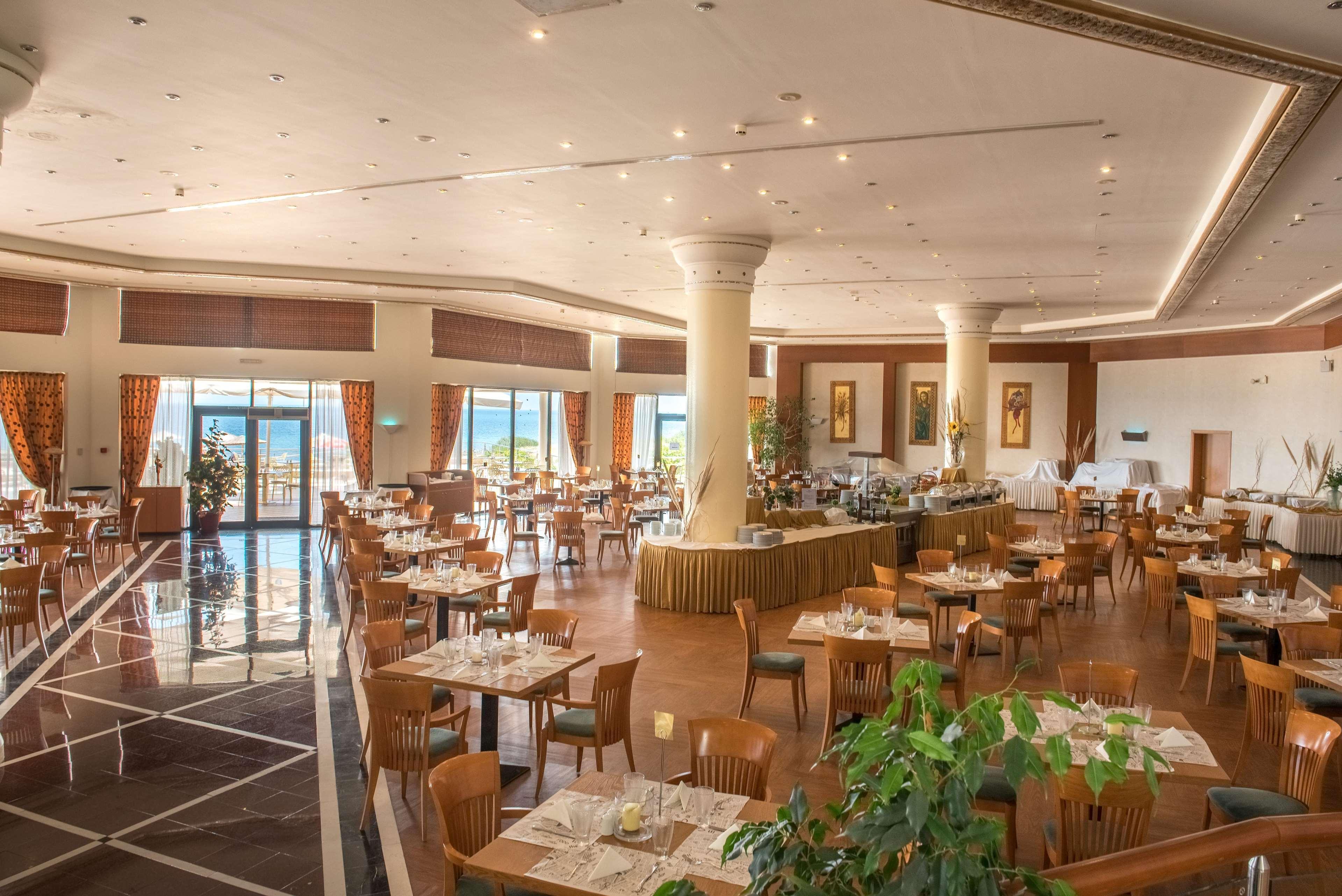 فندق رامادا بلازا باي ويندهام ثراكي أليكسانثيربوليس المظهر الخارجي الصورة The restaurant