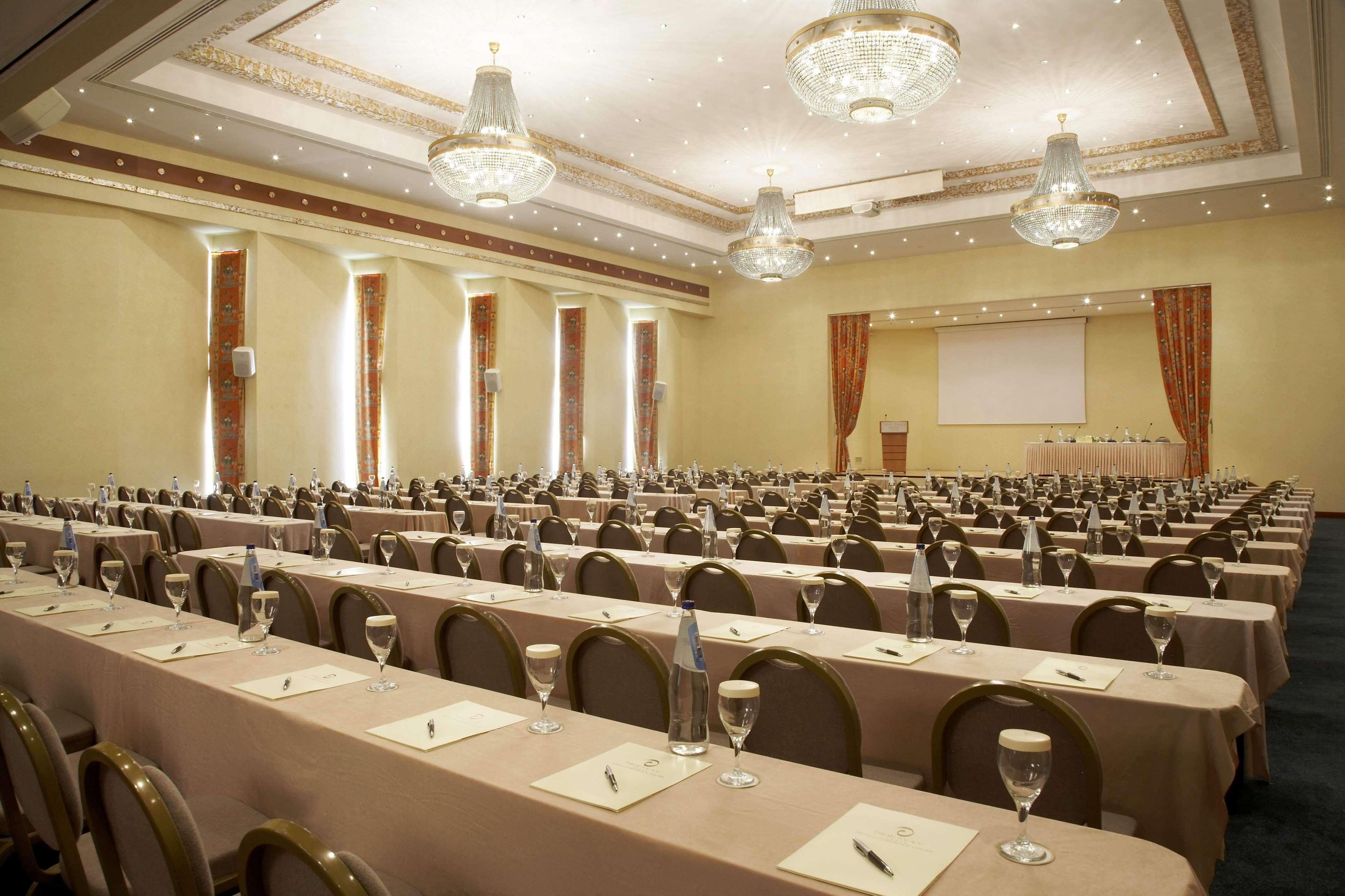 فندق رامادا بلازا باي ويندهام ثراكي أليكسانثيربوليس المظهر الخارجي الصورة The Grand Ballroom